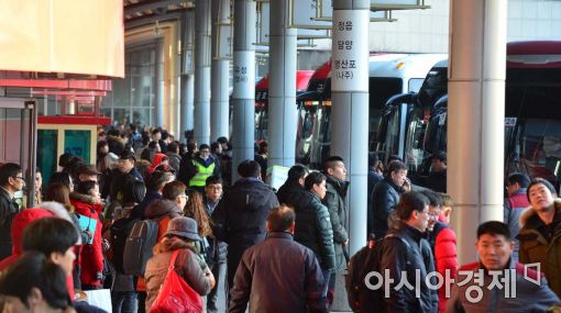 설연휴 지하철·버스 막차연장…불법주정차 특별단속 나서