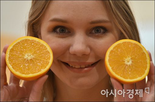 [포토]"깜짝 놀랄 맛의 오렌지 맛보세요"