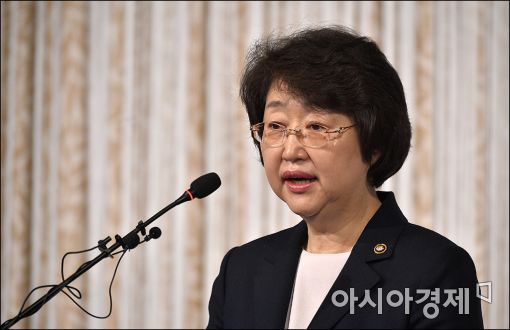 김승희 복지부장관 후보자, 식약처·국회 거친 '식품약리 전문가'