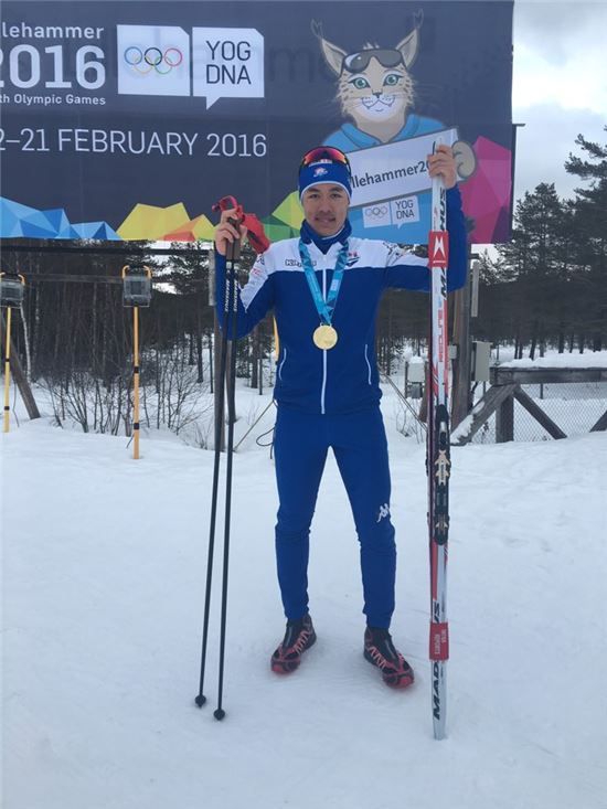 [동계AG] 김마그너스, 크로스턴트리 10km서 은메달