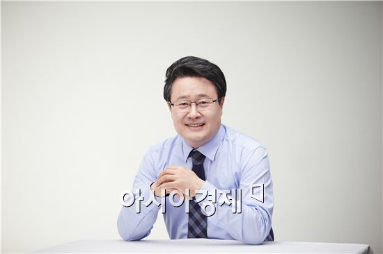 [인터뷰]국민의당 송기석 "민주화의 성지 광주서 희망의 횃불 들어 구태정치 청산하자"
