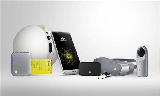 [MWC2016]"이것이 LG G5" 폰, 디카·MP3로 변신한다
