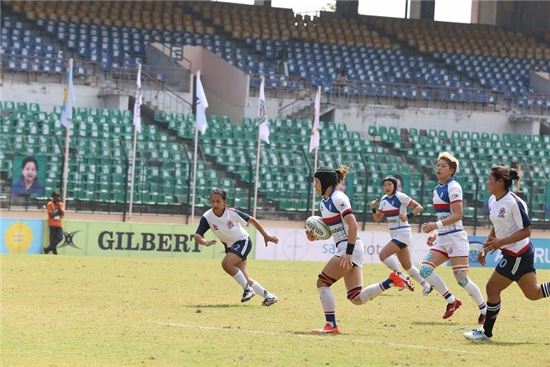 7인제 여자 럭비, 국제대회 첫 우승