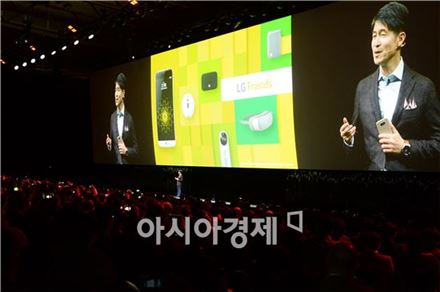 [MWC2016]베일 벗은 갤S7·G5…"어떤 것을 살까요?"