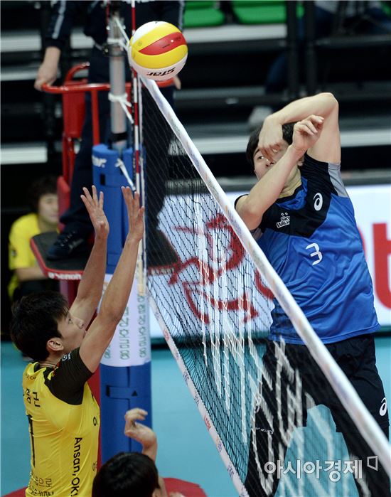 [포토]노재욱, '기습적인 2단 공격'