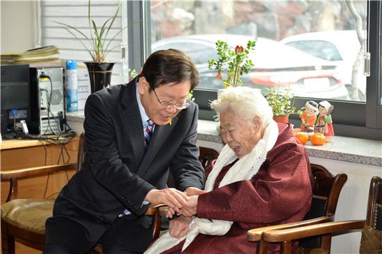 이재명시장 "아픈역사 지우려는 끊임없는 시도 일고 있다"