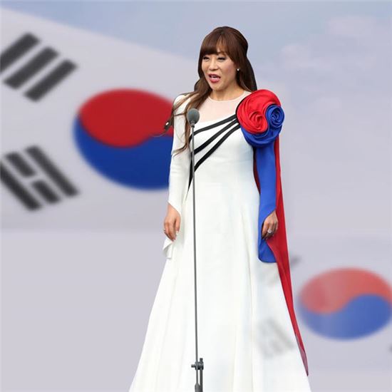 [포토] '아카데미 시상식' 조수미, 한국적 미 담긴 '태극기 드레스' 