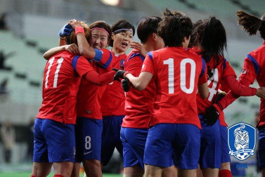 윤덕여호, 올림픽예선 1차전에서 북한과 아쉬운 무승부