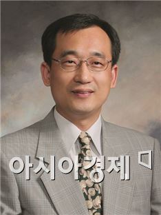 임형택 광주대 교수 시인 등단…‘모던 포엠’ 신인작품상