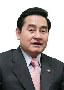 더민주 이윤석 의원, 국회의원 예비후보 등록…선거전 돌입