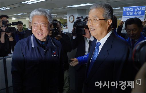 [포토]한국노총 찾아간 김종인 더민주 대표
