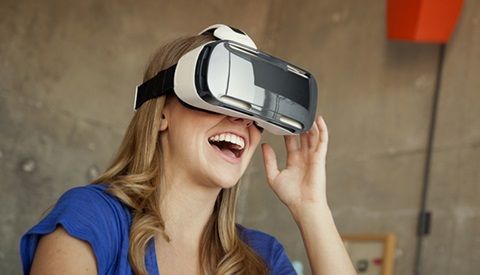 삼성전자, "독립형 VR 기기 개발중"…기어VR는 어쩌나
