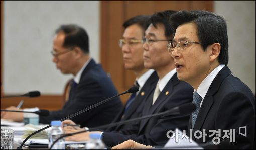 [포토]발언하는 황교안 총리