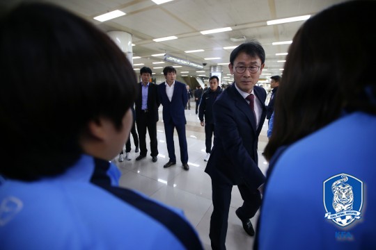 '소나기골' 윤덕여호, 미얀마와 1차전에서 5-0 대승