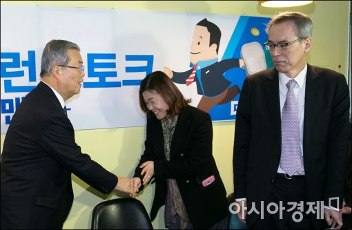 [포토]직장인들 만나는 김종인 대표