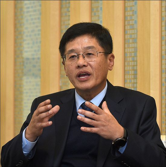 심현섭 비아이이엠티 대표가 "경영안정화를 통해 주주들의 기대에 부합하는 모습을 보여줄 수 있을 것"이라고 설명하고 있다.(사진=윤동주 기자)