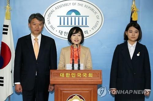 (왼쪽부터) 김선동, 김재연, 손솔 / 사진= 연합뉴스