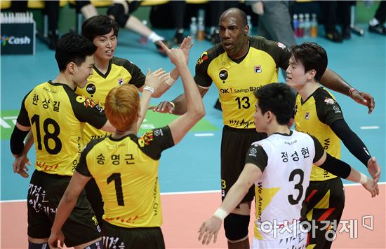 [포토]득점 환호하는 OK저축은행