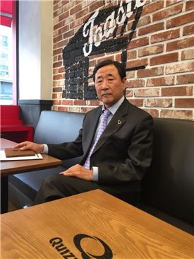 퀴즈노스, 2018년 매장 100개…샌드위치+커피 'Q-카페' 승부수