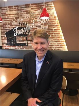 퀴즈노스, 2018년 매장 100개…샌드위치+커피 'Q-카페' 승부수