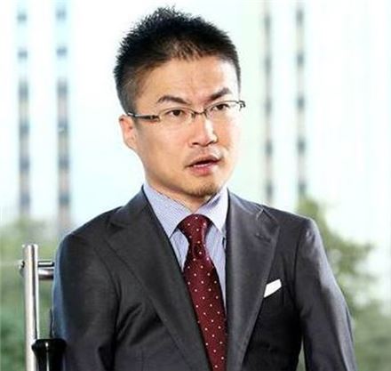 '오체불만족' 저자 오토다케 불륜스캔들 일파만파…사진까지
