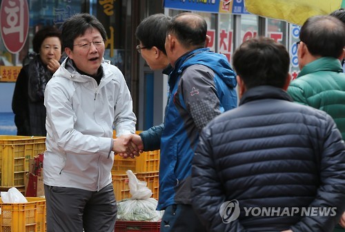 ‘무소속’ 유승민, 선거운동 재개…찾아간 시장 반응은? 