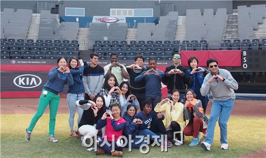 “스포츠도시 광주에 깊은 감동받고 갑니다”