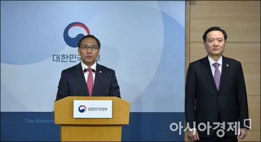 [포토]홍윤식 행자부 장관, 공명선거 담화문 발표