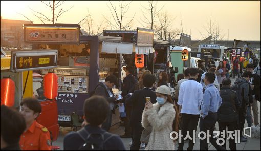 [포토]"한강 야시장, 기대하세요"