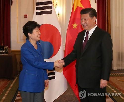 박근혜 대통령(왼쪽)과 시진핑 중국 국가주석. (출처=연합뉴스)