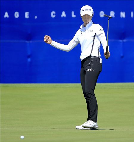 박성현이 ANA 둘째날 18번홀에서 버디를 잡고 환호하고 있다. 란초미라지(미국)=Getty images/멀티비츠 