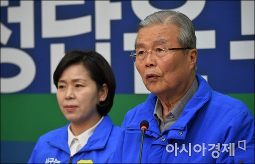 김종인 "문제는 경제…더민주에 힘 모아달라"