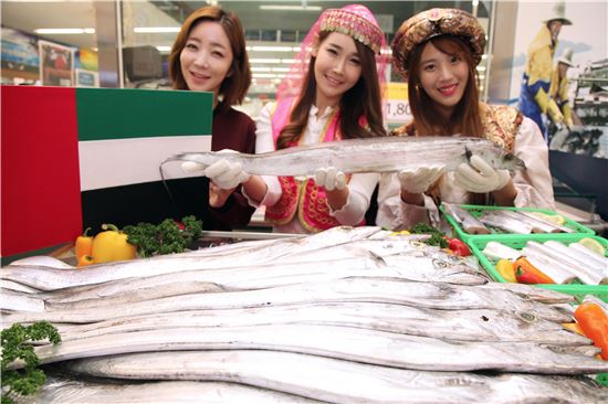 [식량, 외산습격]얇아진 지갑탓…대형마트, 수입먹거리 매출 비중 늘었다