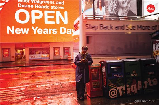 라이카 카메라 코리아, 김현우 사진전 '페르소나' 개최