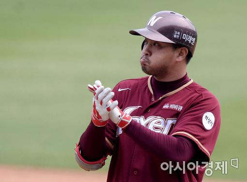 [포토]채태인, '승부는 원점으로!'