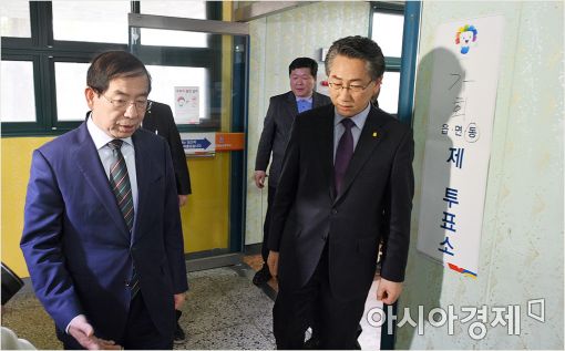 [포토]박원순 시장, 시민들 이동경로까지 확인