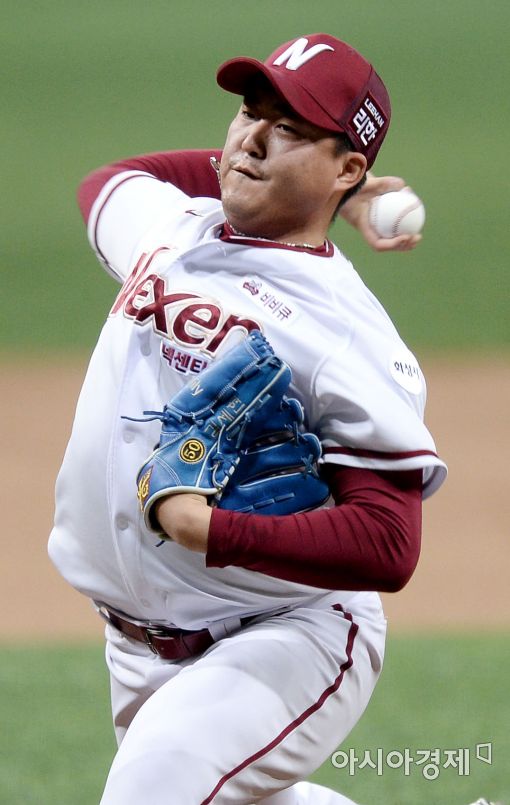 [포토]역투하는 넥센 마무리 김세현