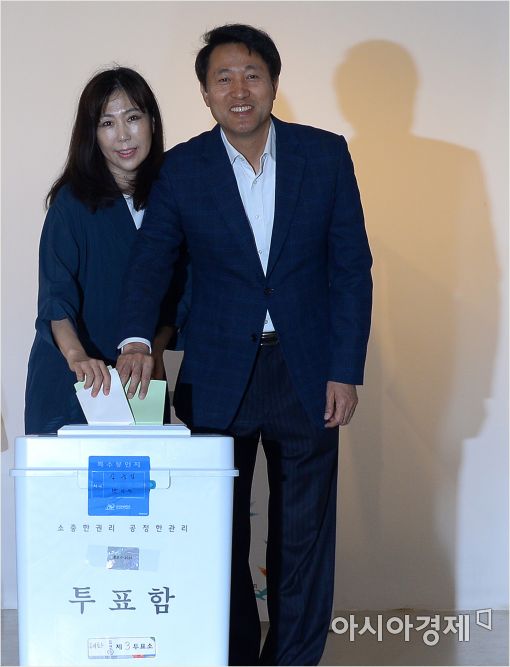 [포토]투표하는 오세훈 후보