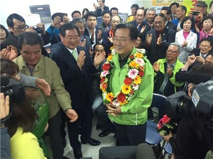 제20대 총선 전남 영암·무안·신안 지역구에서 국민의당 박준영 후보가 당선됐다.