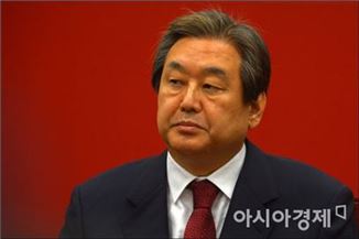 김무성, 언론·정치권에 "반기문 총장, 대선에 연결시켜 입에 올리지 마라"