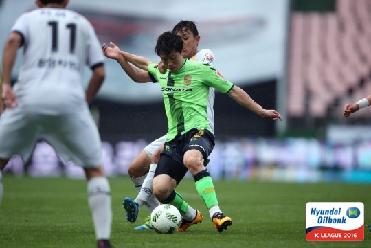 ‘김보경 결승골’ 전북, 성남에 3-2 승…2위 등극 