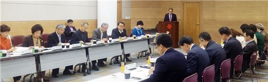 광주광역시는 지난 15일 광주세계김치축제위원회(위원장 남성우) 총회를 열었다.