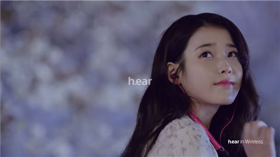 "아이유의 봄 감성" 소니, 'h.ear' 시리즈 TV광고 시작
