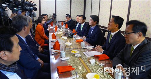 [포토]천정배 공동대표, 모두 발언