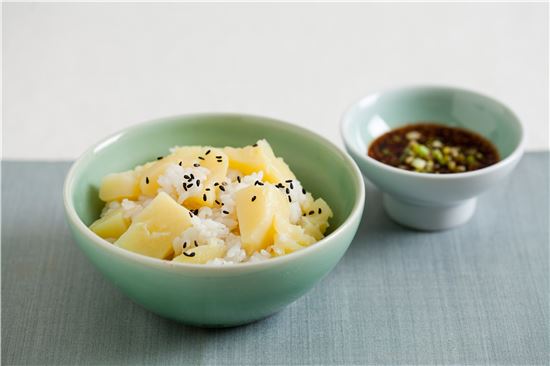 「오늘의 레시피」감자밥과 양념장