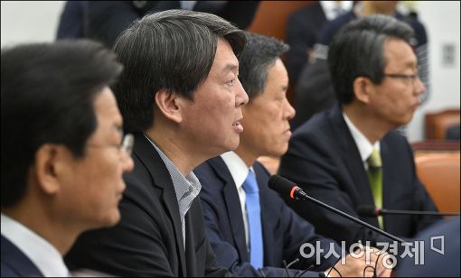 안철수 "김수민 리베이트 의혹, 사실 아닌 것으로 보고 받았다"