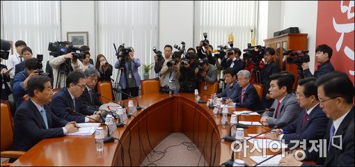 [포토]새누리당, 대북관련 긴급안보대책회의