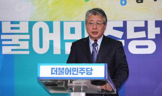 [대정부질문]조응천, 검찰개혁 집중…'최순실 인사개입 의혹' 간단히 언급만