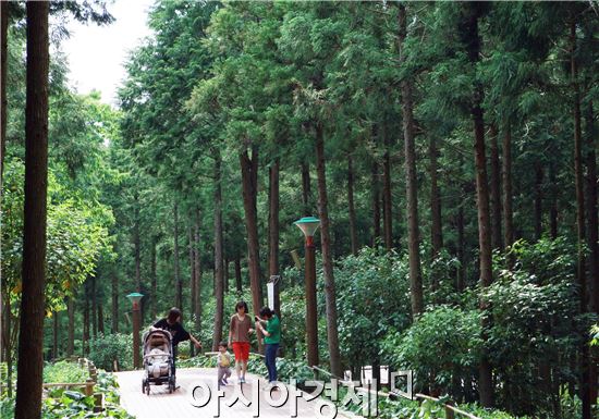 5월 가정의 달, “어머니 품같은 장흥에서 알뜰하게 보내세요!”