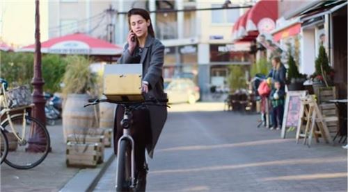 ▲구글 네덜란드가 지난 4월 1일(현지시간) 공개한 자율주행 자전거 동영상. 결국 만우절 장난으로 밝혀졌다. (사진 = 구글)
